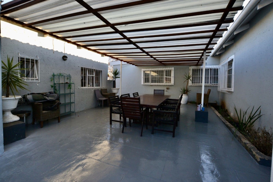 4 Bedroom Property for Sale in Malvern East Gauteng