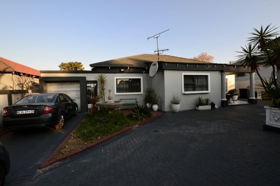 4 Bedroom Property for Sale in Malvern East Gauteng