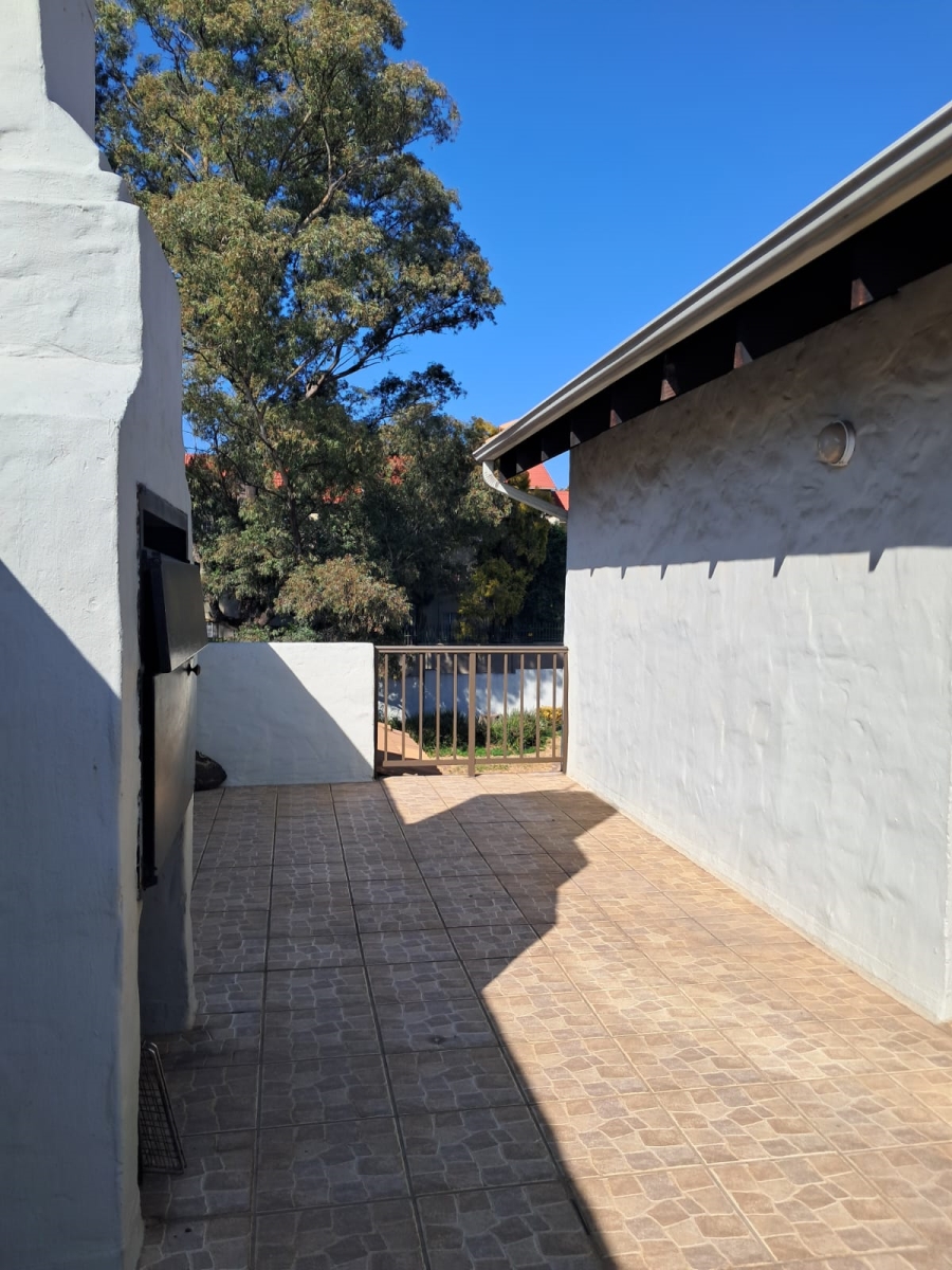 To Let 1 Bedroom Property for Rent in Paulshof Gauteng