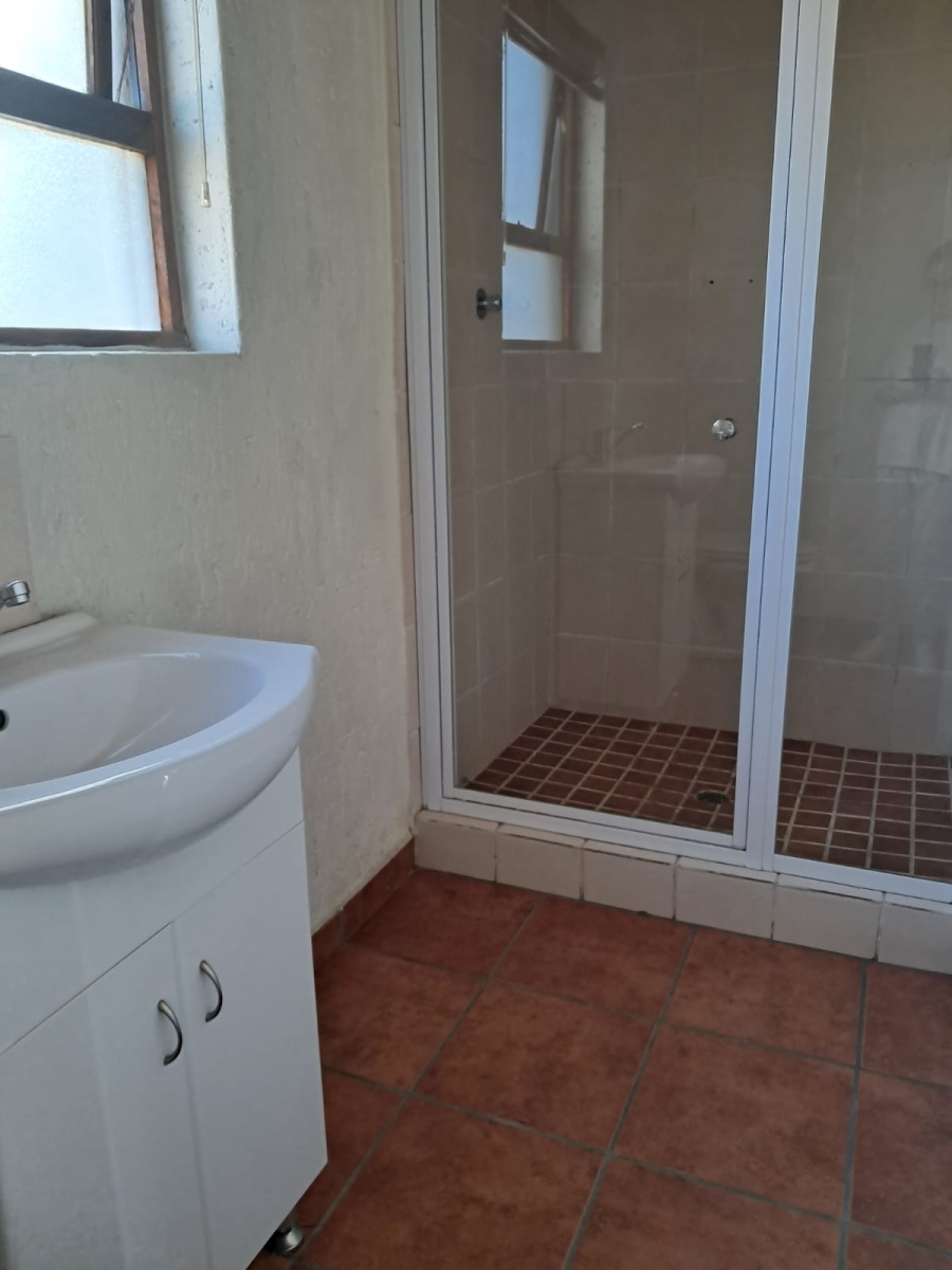 To Let 1 Bedroom Property for Rent in Paulshof Gauteng