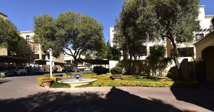 To Let 1 Bedroom Property for Rent in Pineslopes Gauteng