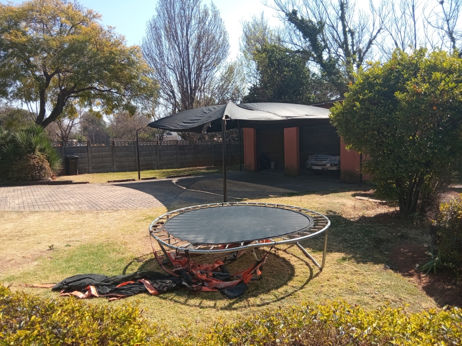 3 Bedroom Property for Sale in Birch Acres Gauteng
