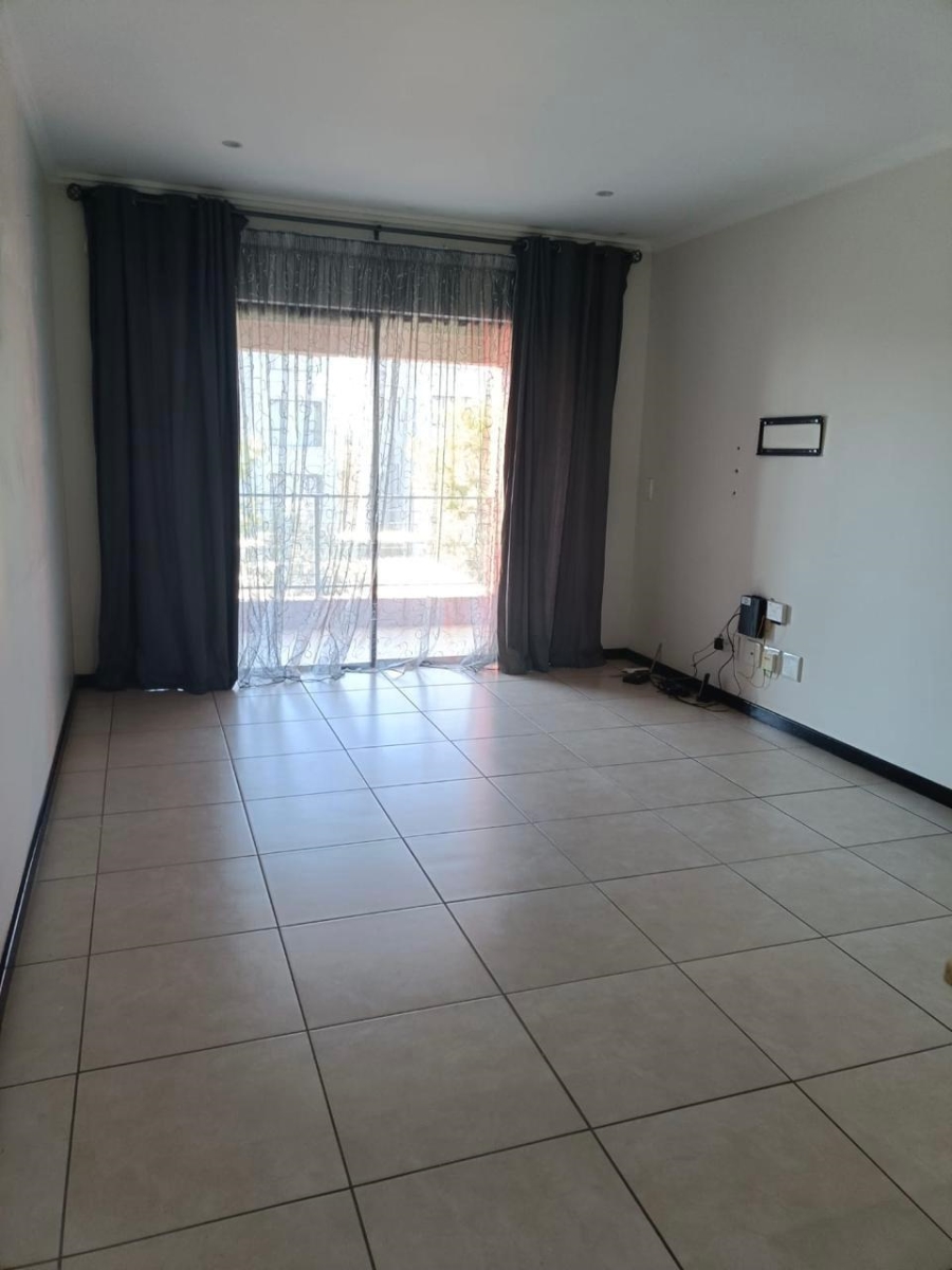 2 Bedroom Property for Sale in Barbeque Downs Gauteng