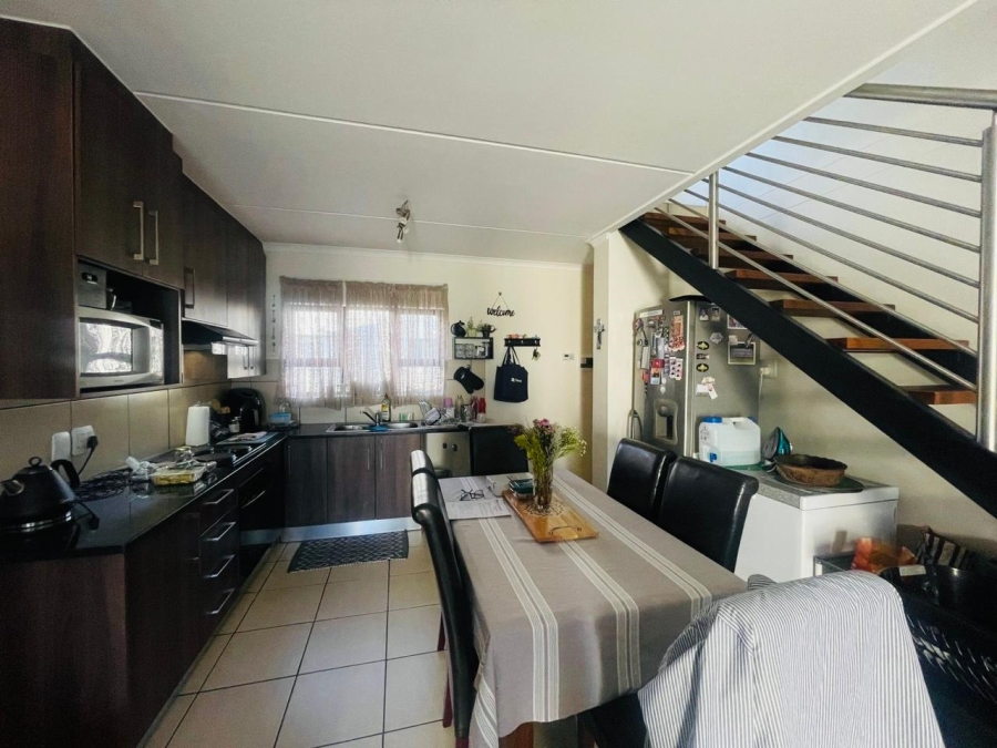 3 Bedroom Property for Sale in Barbeque Downs Gauteng
