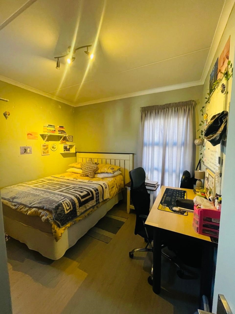 3 Bedroom Property for Sale in Barbeque Downs Gauteng