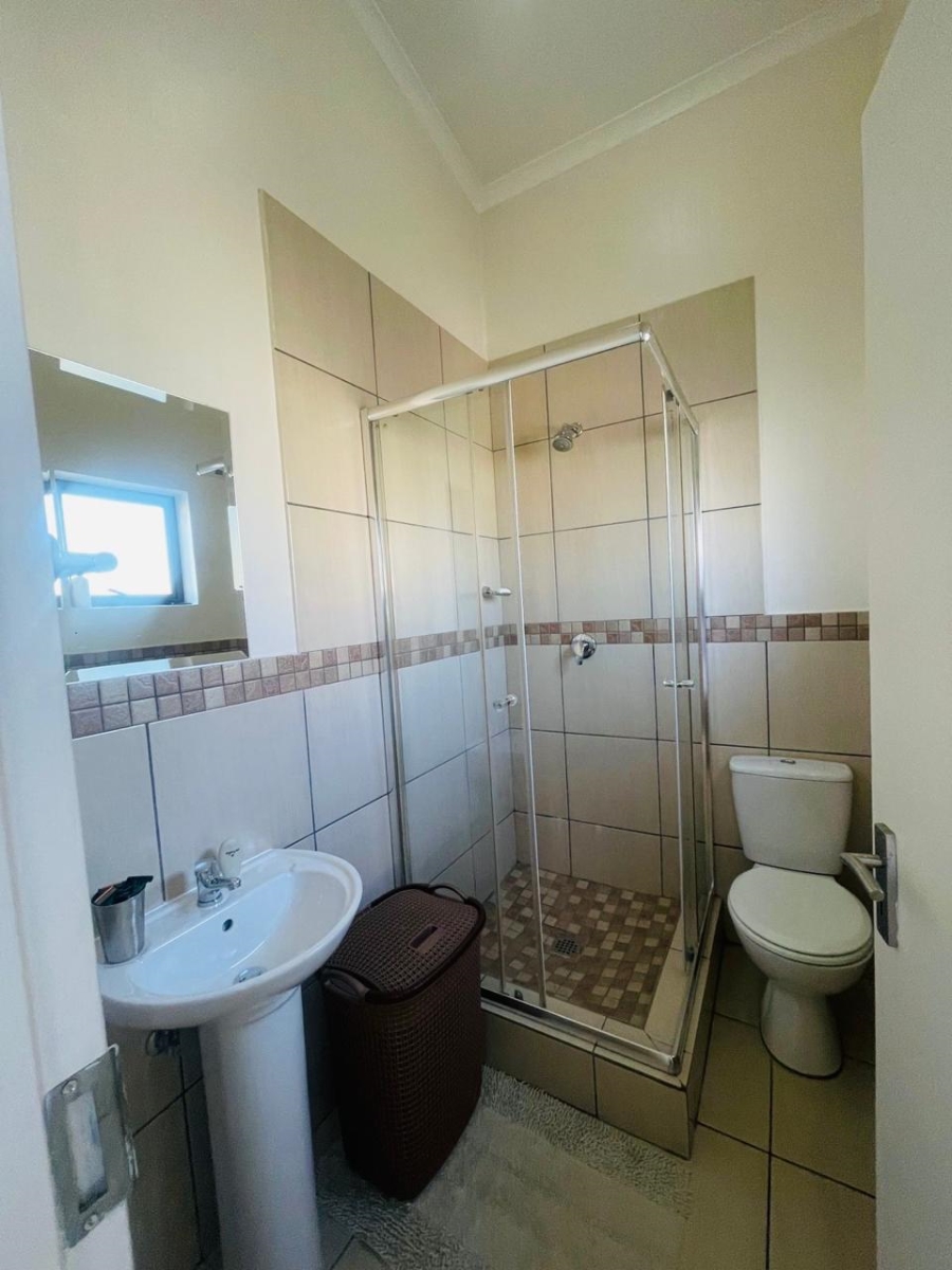 3 Bedroom Property for Sale in Barbeque Downs Gauteng