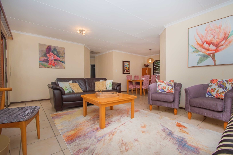 4 Bedroom Property for Sale in North Riding Gauteng