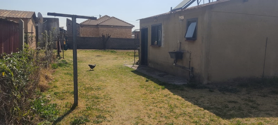 1 Bedroom Property for Sale in Chief A. Luthuli Park Gauteng