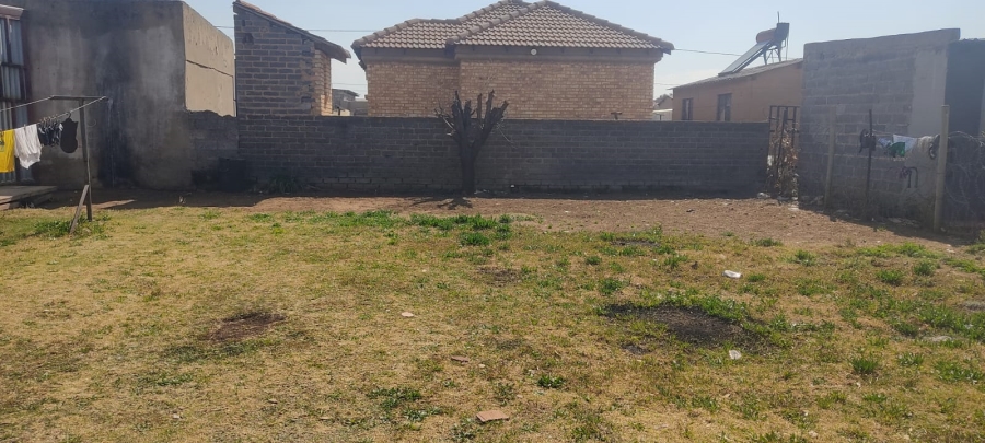 1 Bedroom Property for Sale in Chief A. Luthuli Park Gauteng
