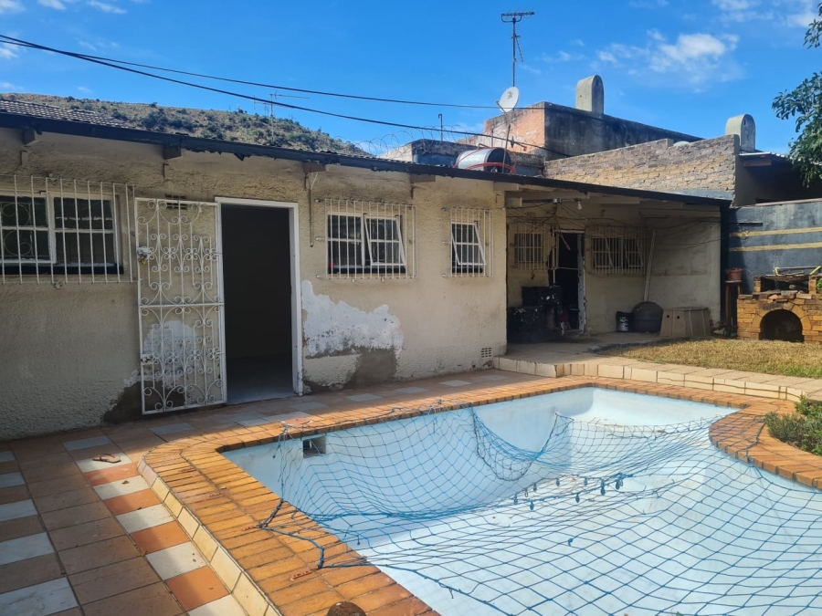 4 Bedroom Property for Sale in Bezuidenhout Valley Gauteng
