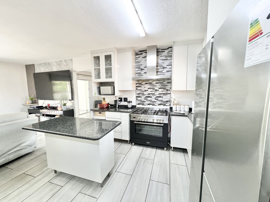 3 Bedroom Property for Sale in Kyalami Hills Gauteng