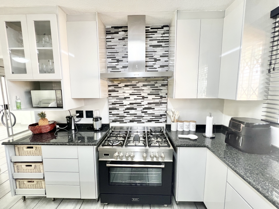 3 Bedroom Property for Sale in Kyalami Hills Gauteng