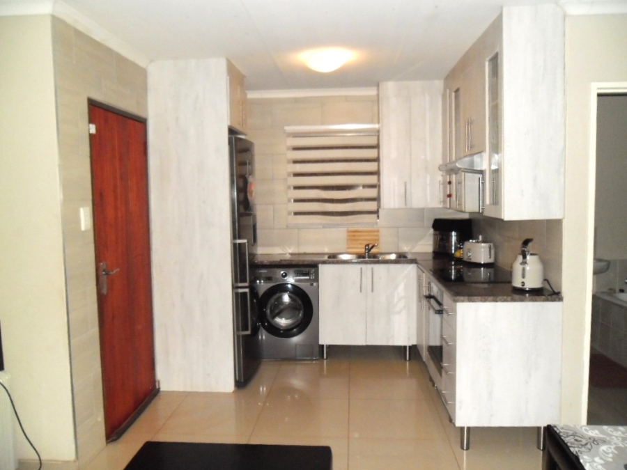 3 Bedroom Property for Sale in Dawn Park Gauteng