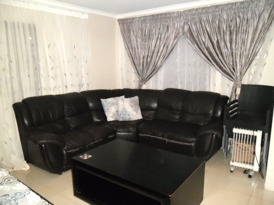 3 Bedroom Property for Sale in Dawn Park Gauteng
