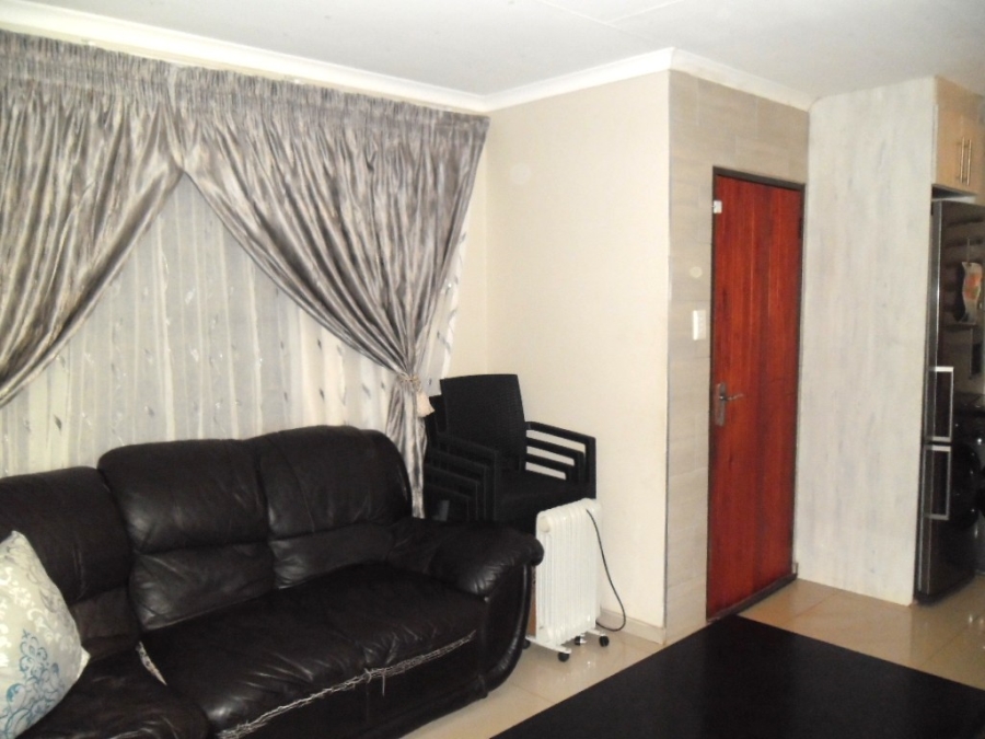 3 Bedroom Property for Sale in Dawn Park Gauteng
