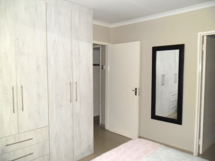 3 Bedroom Property for Sale in Dawn Park Gauteng