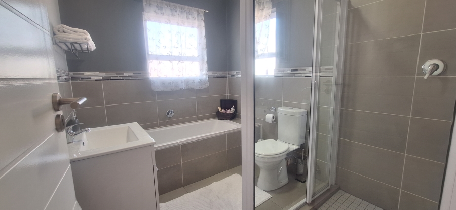 3 Bedroom Property for Sale in Noordheuwel Gauteng