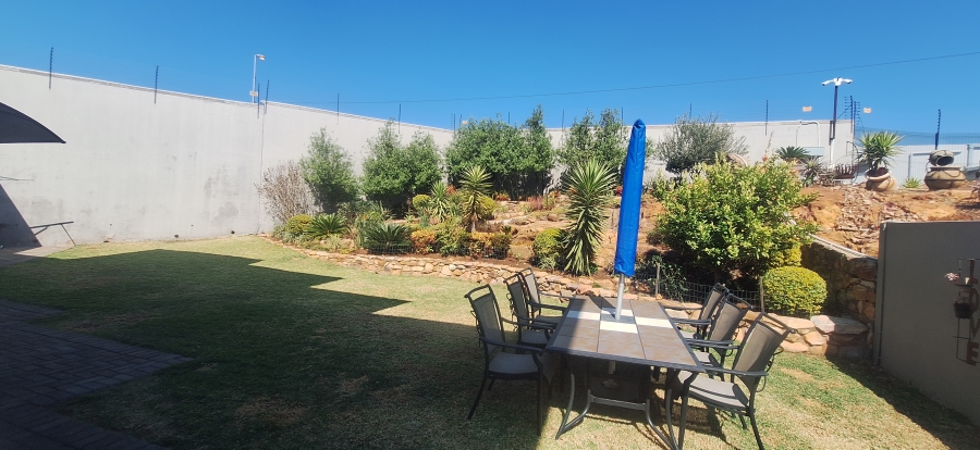 3 Bedroom Property for Sale in Noordheuwel Gauteng