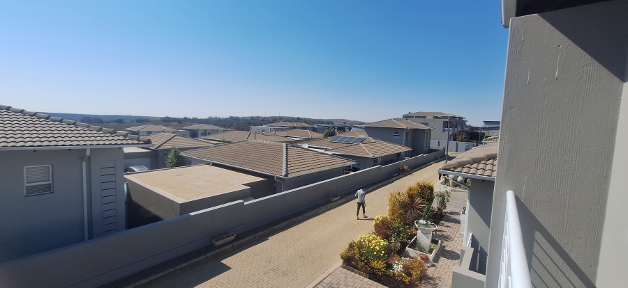 3 Bedroom Property for Sale in Noordheuwel Gauteng