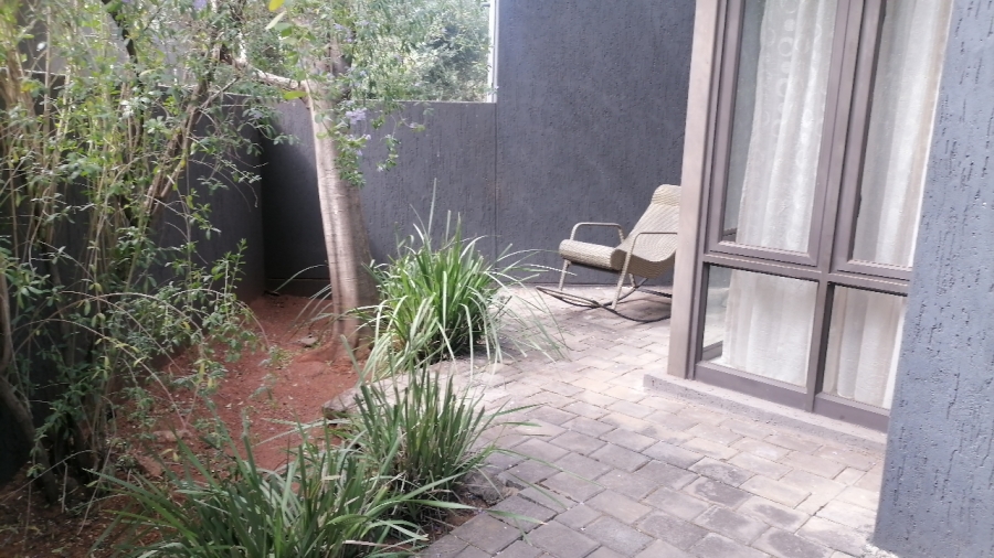 5 Bedroom Property for Sale in Serengeti Lifestyle Estate Gauteng