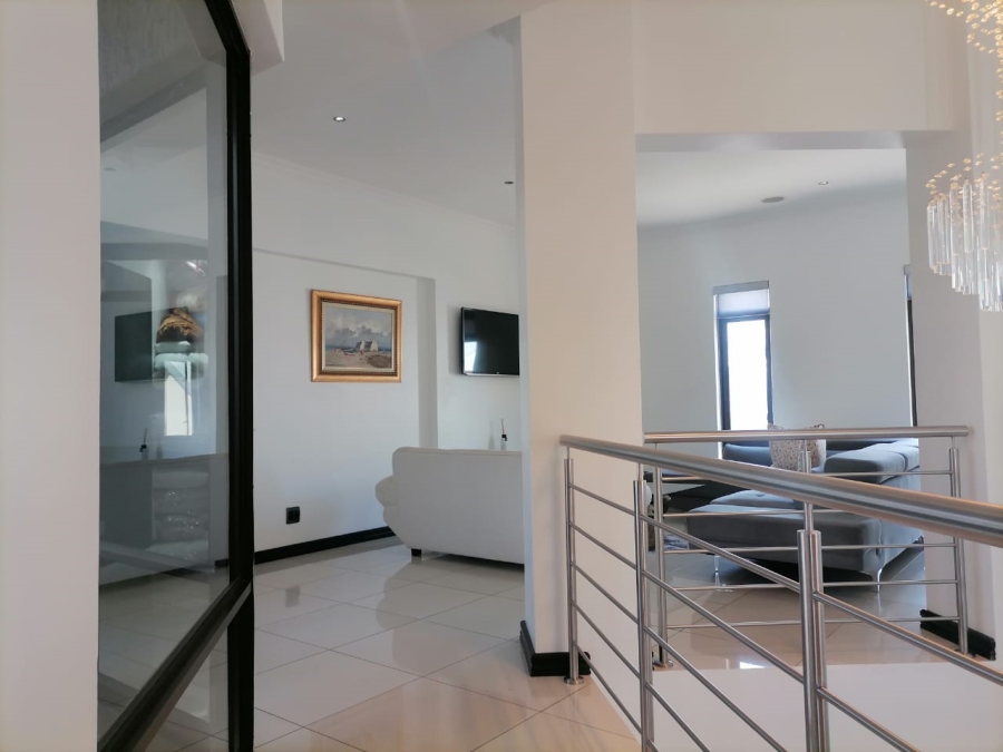 5 Bedroom Property for Sale in Serengeti Lifestyle Estate Gauteng