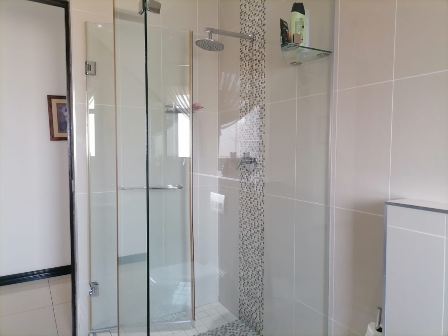 5 Bedroom Property for Sale in Serengeti Lifestyle Estate Gauteng