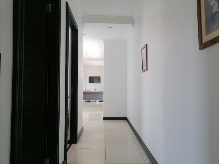 5 Bedroom Property for Sale in Serengeti Lifestyle Estate Gauteng