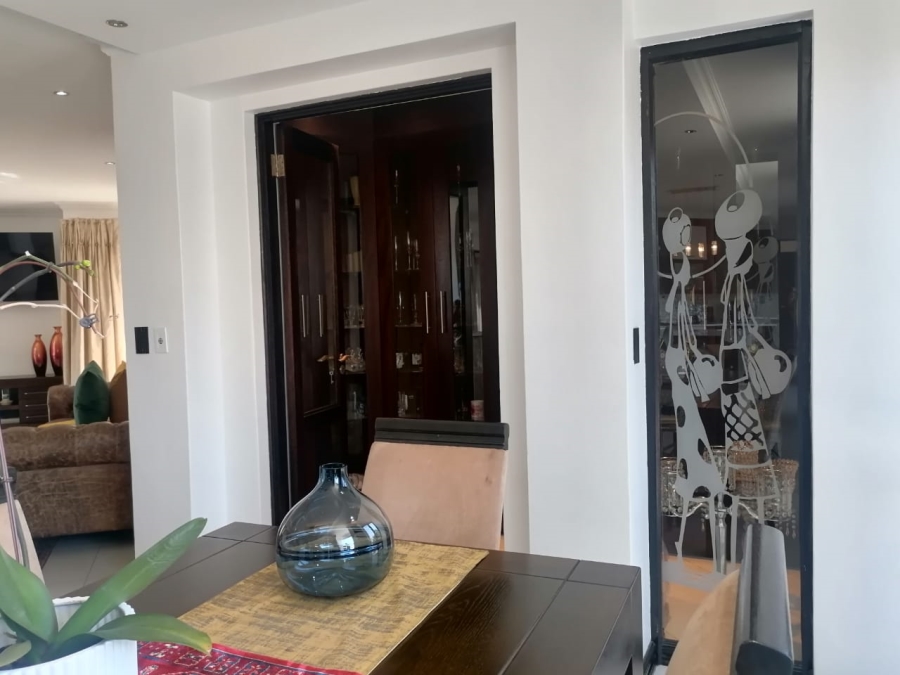5 Bedroom Property for Sale in Serengeti Lifestyle Estate Gauteng