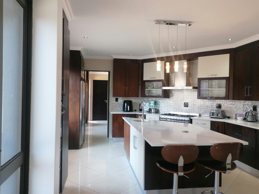 5 Bedroom Property for Sale in Serengeti Lifestyle Estate Gauteng