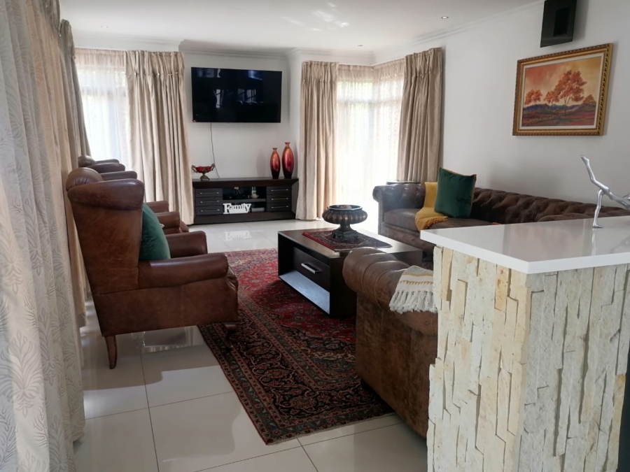 5 Bedroom Property for Sale in Serengeti Lifestyle Estate Gauteng