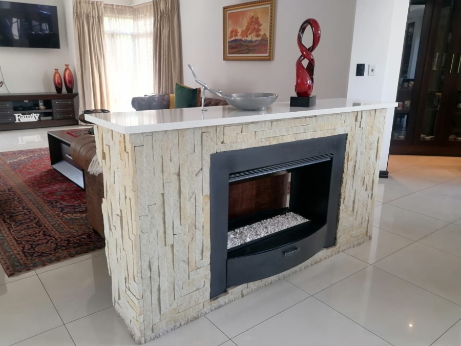 5 Bedroom Property for Sale in Serengeti Lifestyle Estate Gauteng
