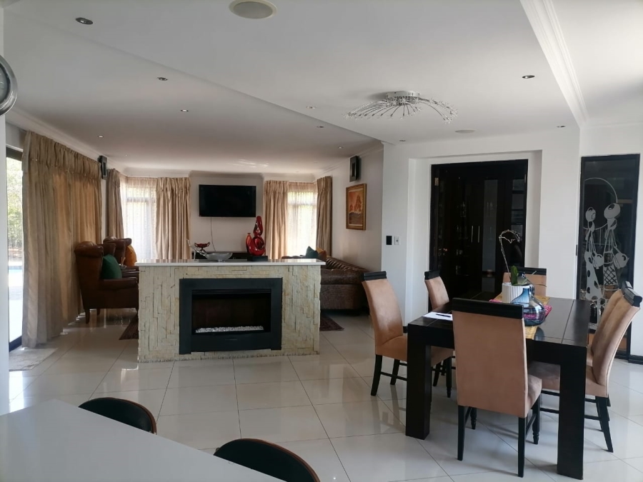 5 Bedroom Property for Sale in Serengeti Lifestyle Estate Gauteng