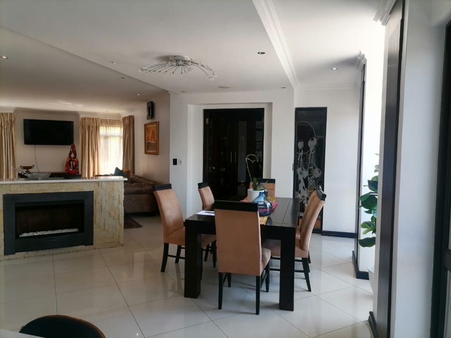 5 Bedroom Property for Sale in Serengeti Lifestyle Estate Gauteng