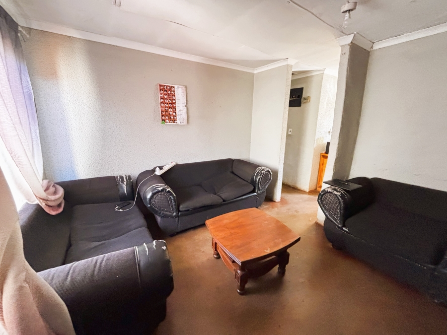 5 Bedroom Property for Sale in Elindinga Gauteng