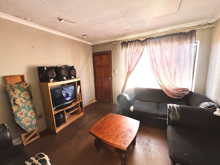 5 Bedroom Property for Sale in Elindinga Gauteng