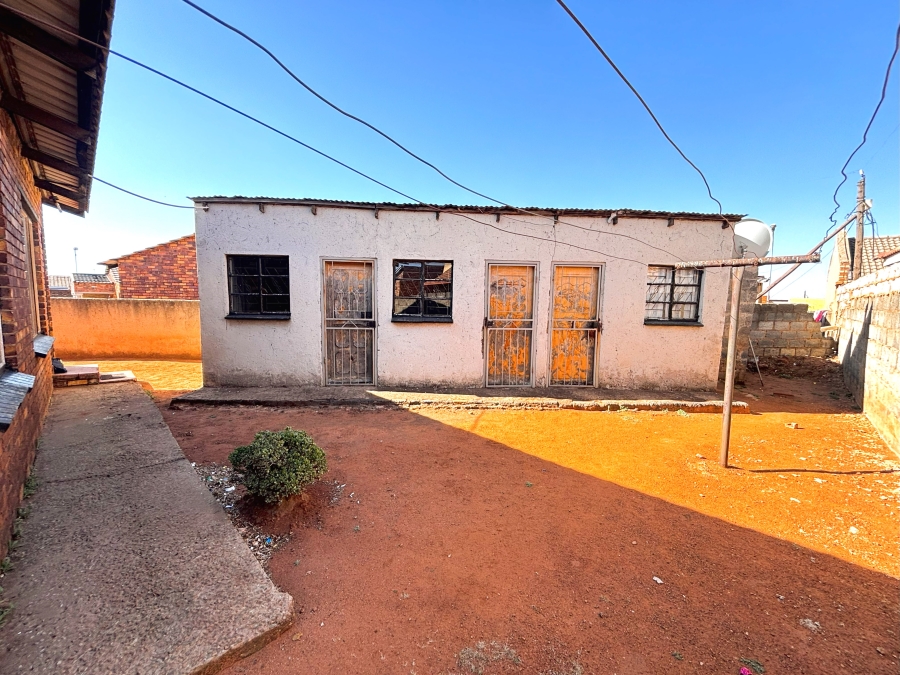 5 Bedroom Property for Sale in Elindinga Gauteng