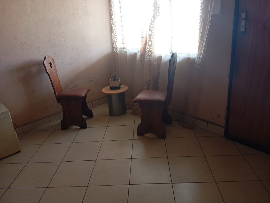 2 Bedroom Property for Sale in Winterveldt Gauteng