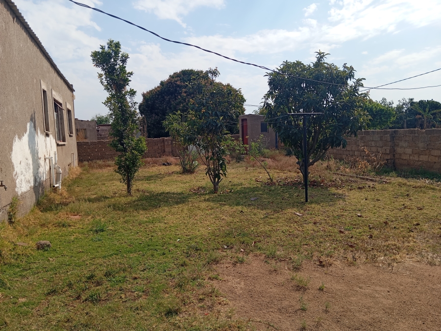 2 Bedroom Property for Sale in Winterveldt Gauteng