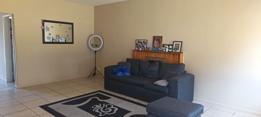 3 Bedroom Property for Sale in Hillside Gauteng