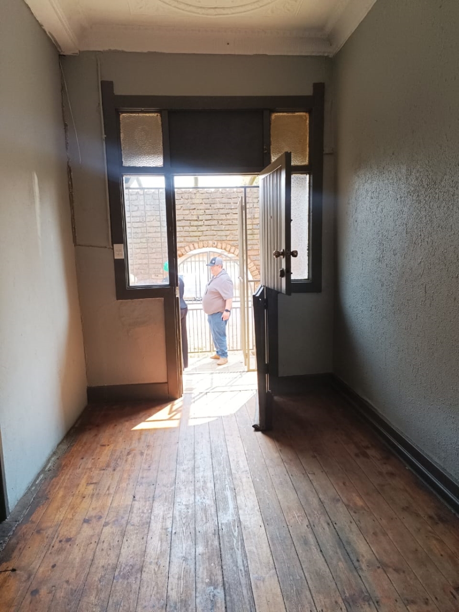 6 Bedroom Property for Sale in Randgate Gauteng