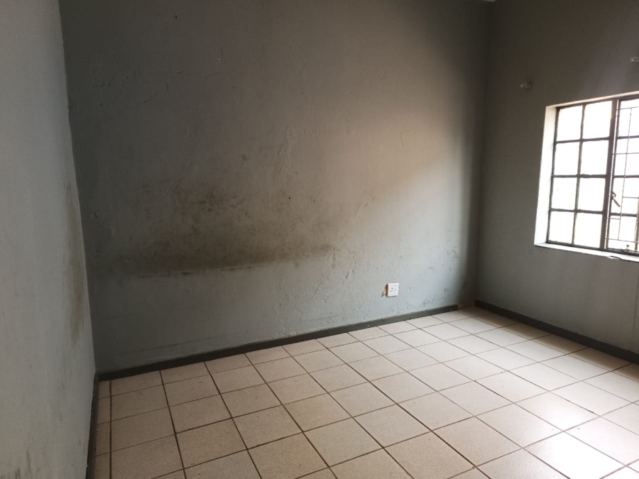 6 Bedroom Property for Sale in Randgate Gauteng