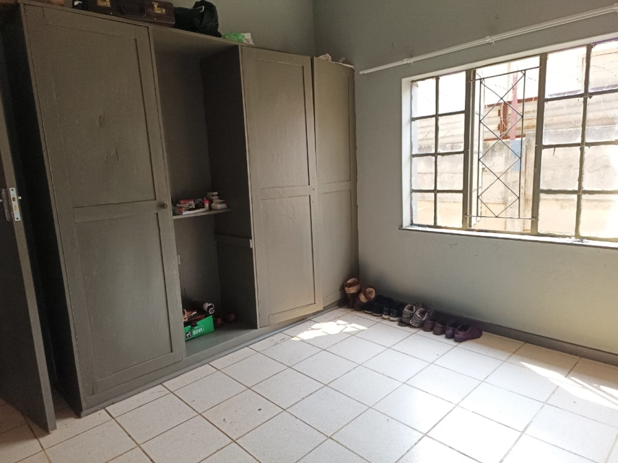 6 Bedroom Property for Sale in Randgate Gauteng