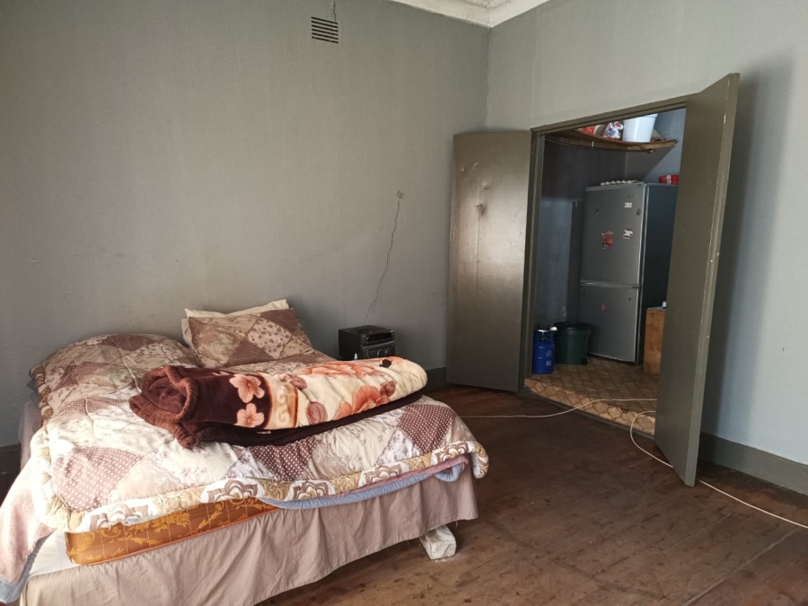 6 Bedroom Property for Sale in Randgate Gauteng