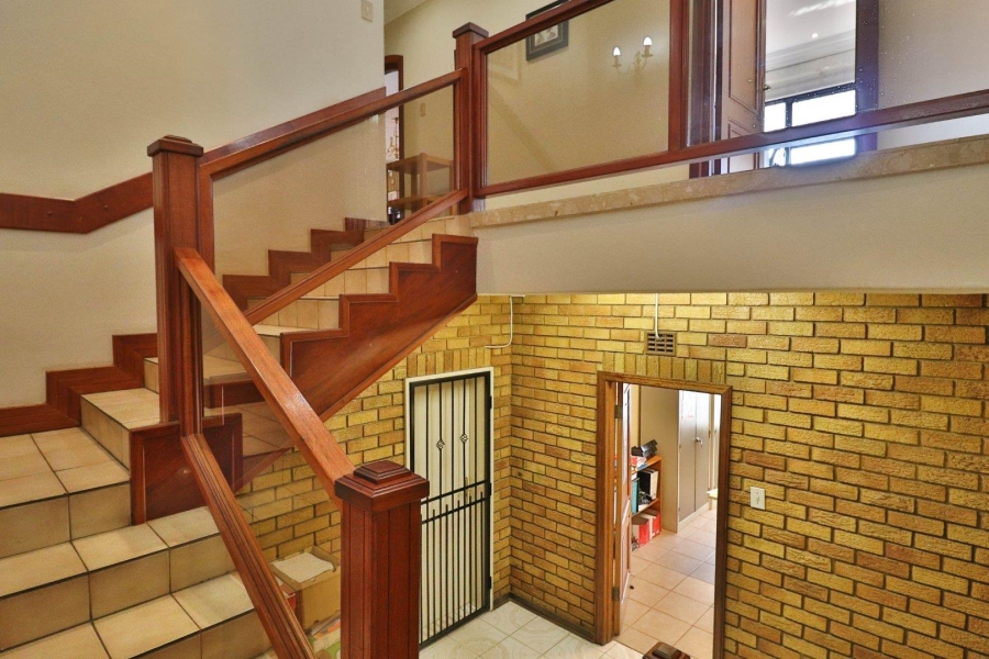 7 Bedroom Property for Sale in Linmeyer Gauteng