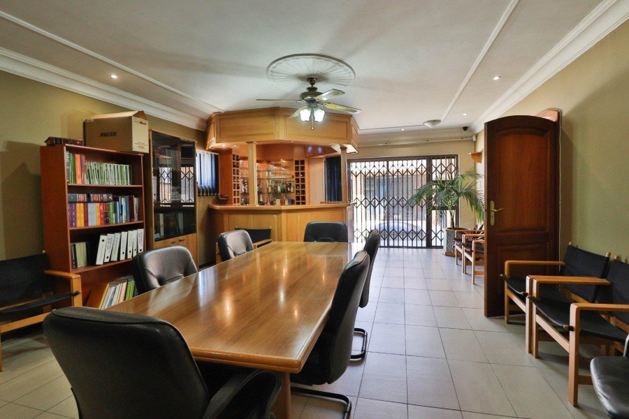 7 Bedroom Property for Sale in Linmeyer Gauteng