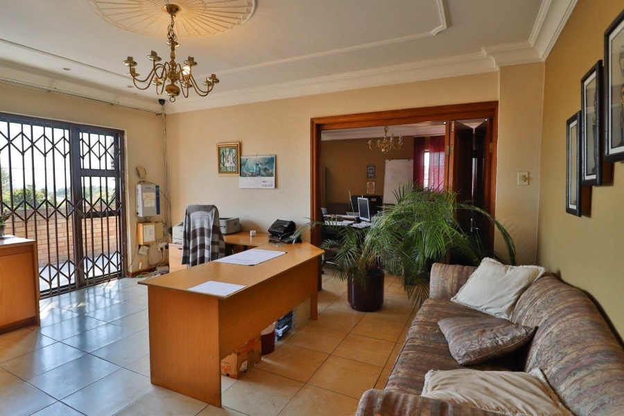 7 Bedroom Property for Sale in Linmeyer Gauteng