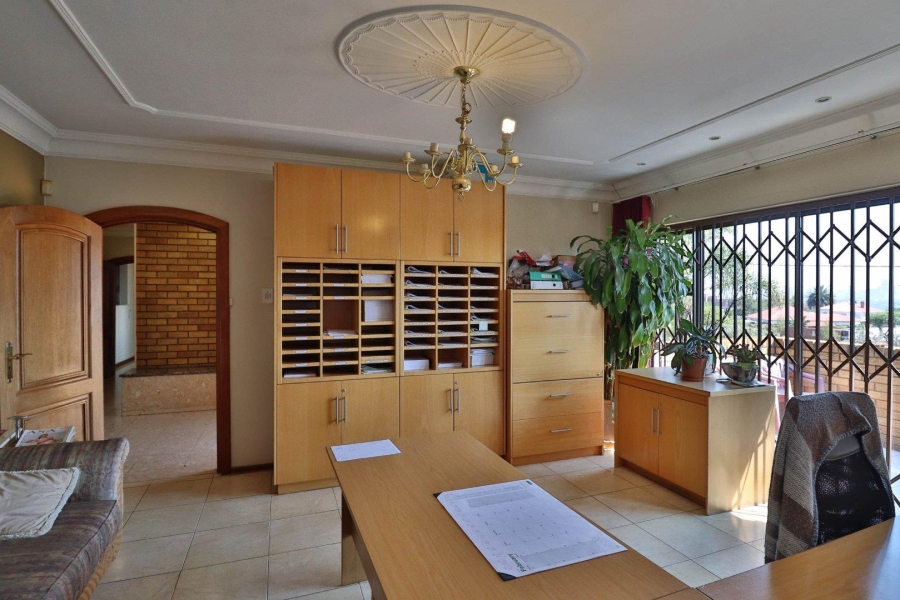 7 Bedroom Property for Sale in Linmeyer Gauteng