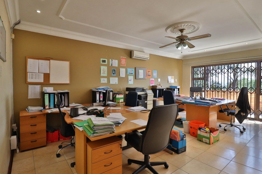 7 Bedroom Property for Sale in Linmeyer Gauteng