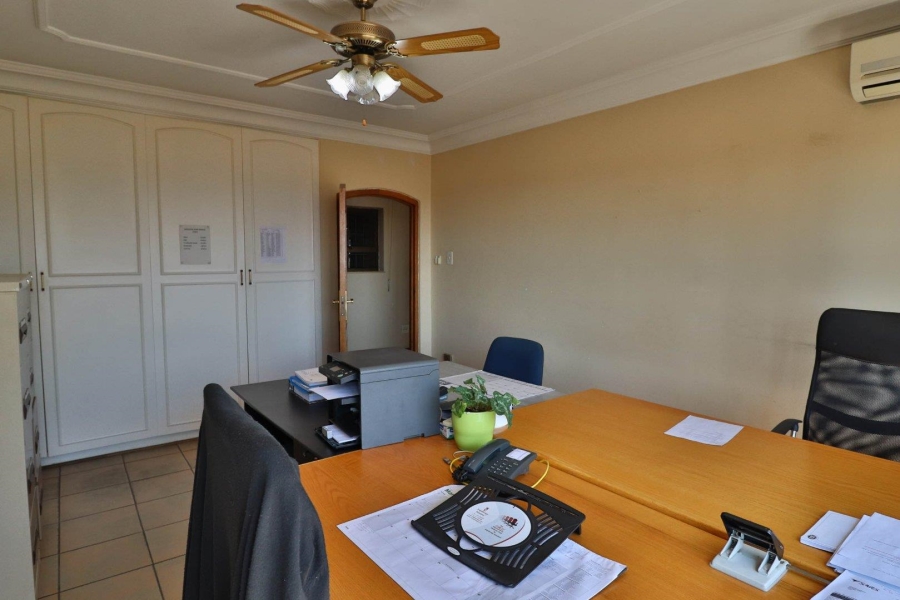 7 Bedroom Property for Sale in Linmeyer Gauteng