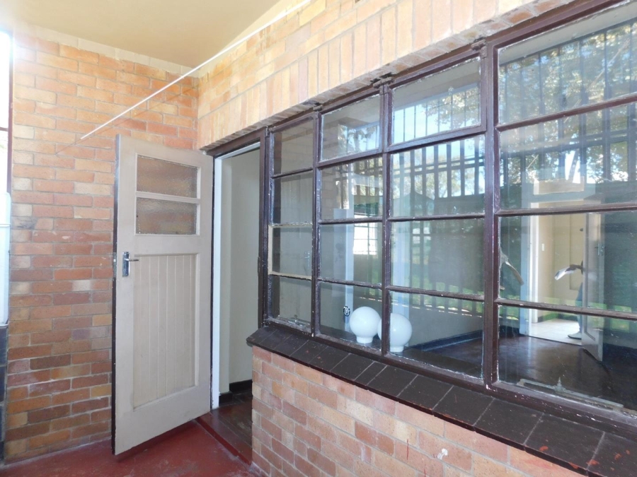 To Let 1 Bedroom Property for Rent in Turffontein Gauteng
